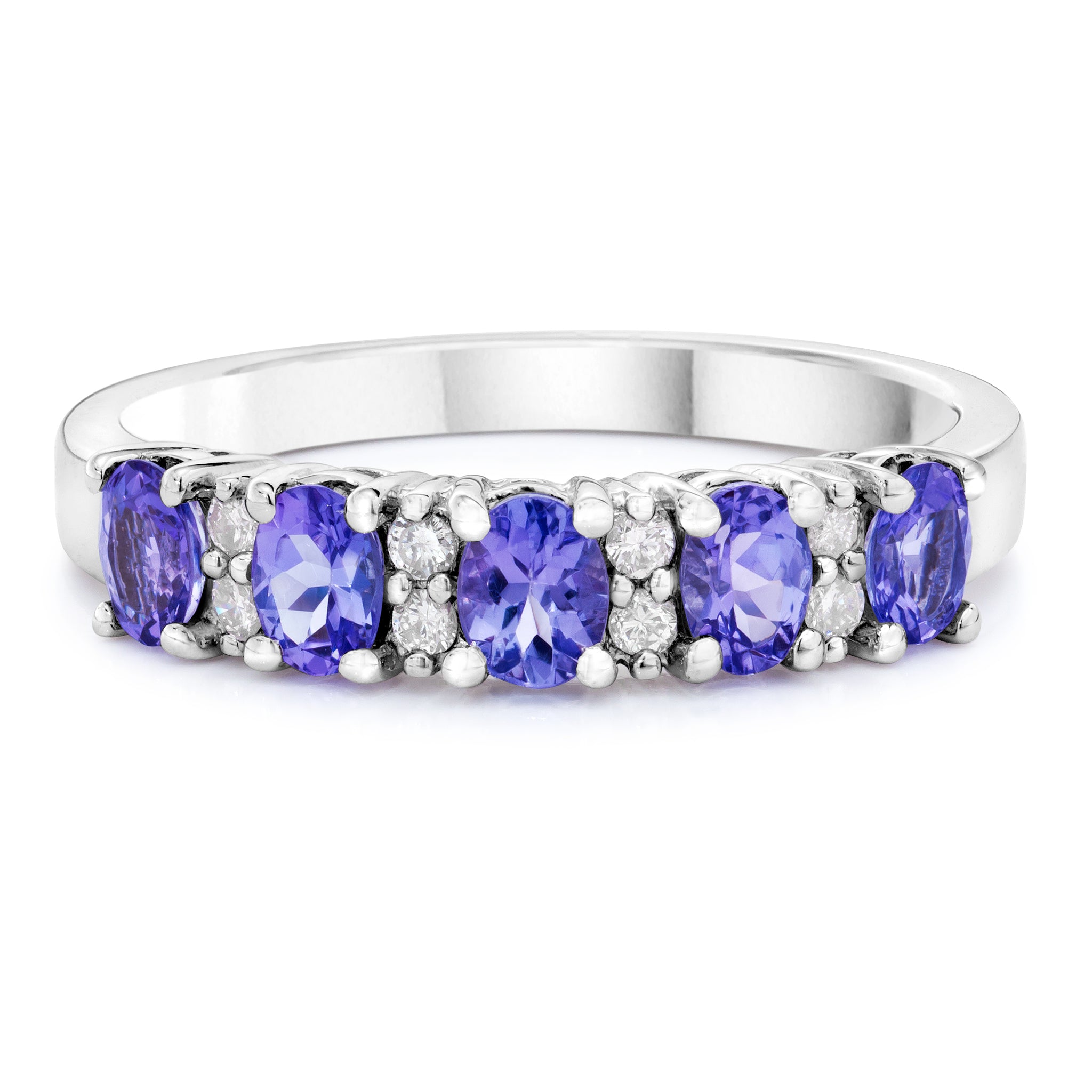 Tanzanite and diamond wedding band | Honestweddingadvice.com Tanzanite and diamond wedding band | Honestweddingadvice.com
